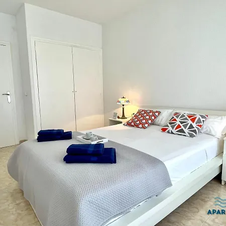 Apartbeach Sol Pins Frente Playa Apartment La Pineda